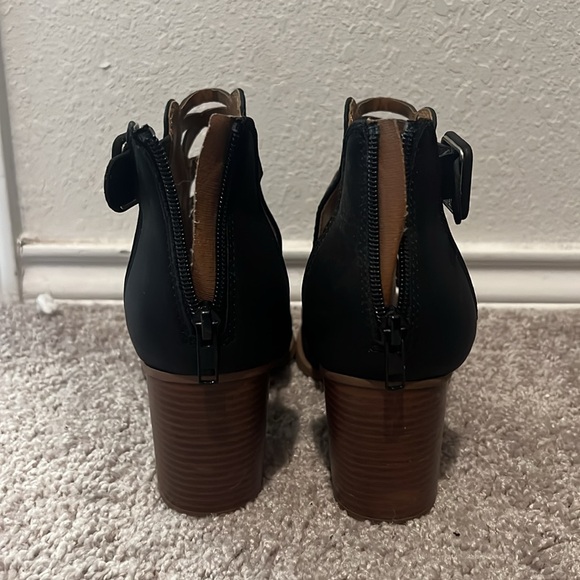 Booties - Picture 4 of 5